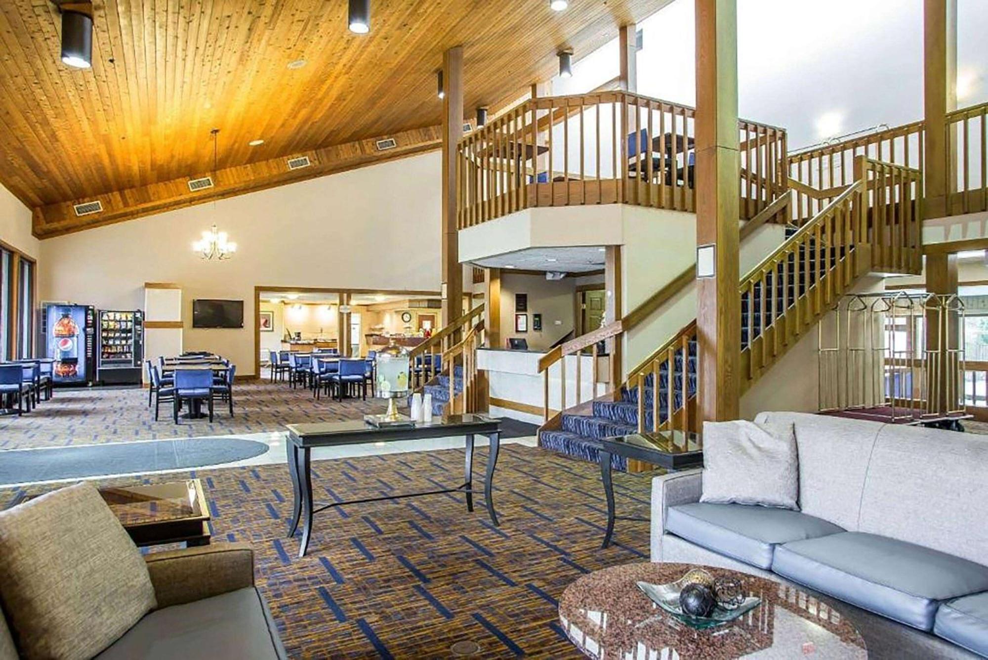 Howard Johnson By Wyndham Меррилвилл Экстерьер фото