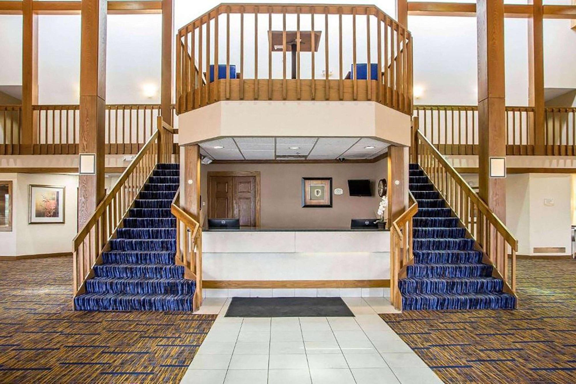 Howard Johnson By Wyndham Меррилвилл Экстерьер фото
